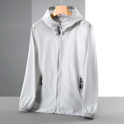 Women’s Lightweight Hooded Zip Travel Windbreaker